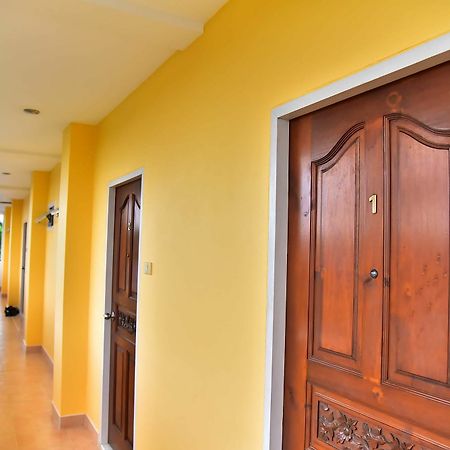 Sun Beach Guesthouse Prachuap Khiri Khan Eksteriør billede